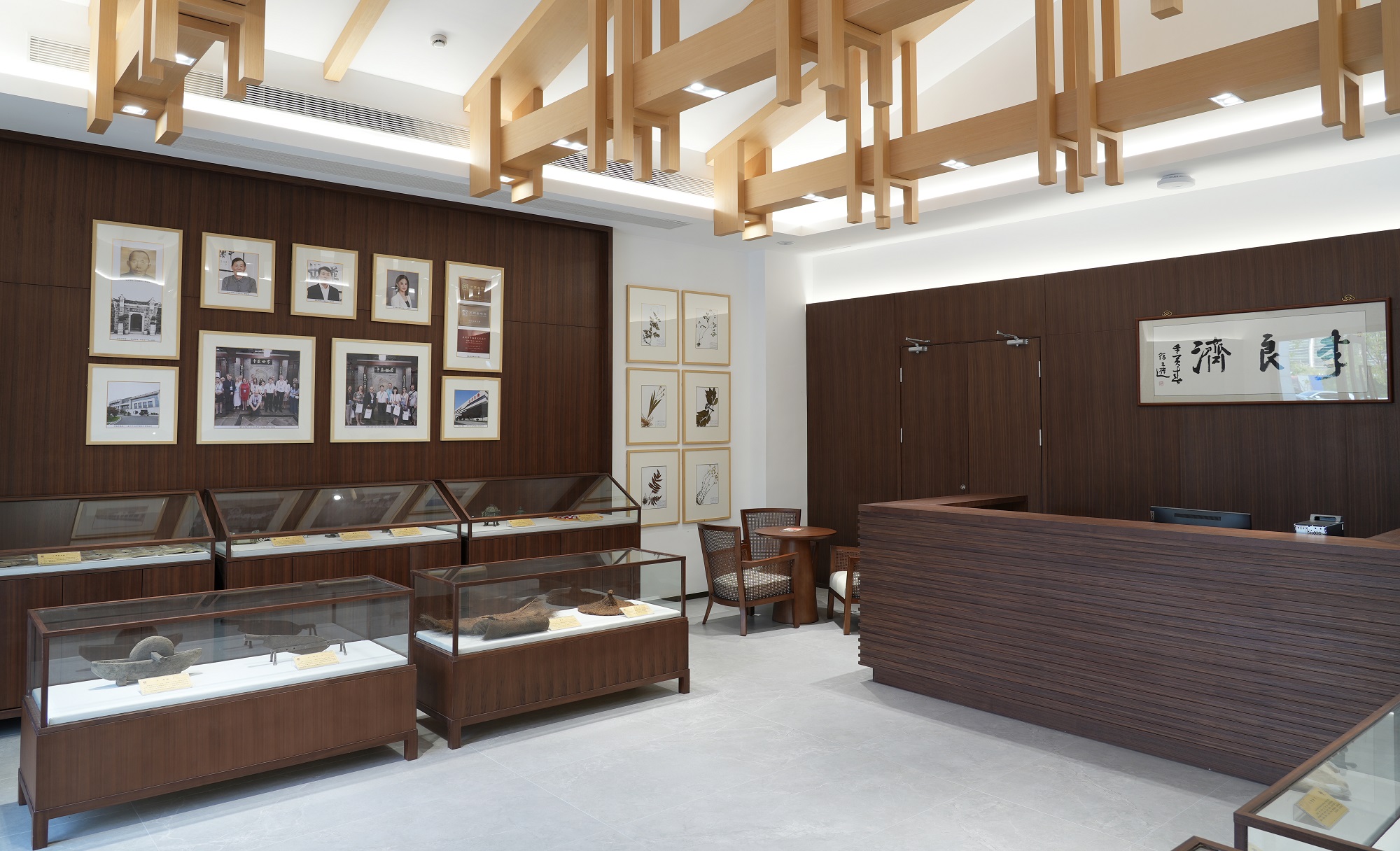 DSC02745.jpg DSC02745.jpg