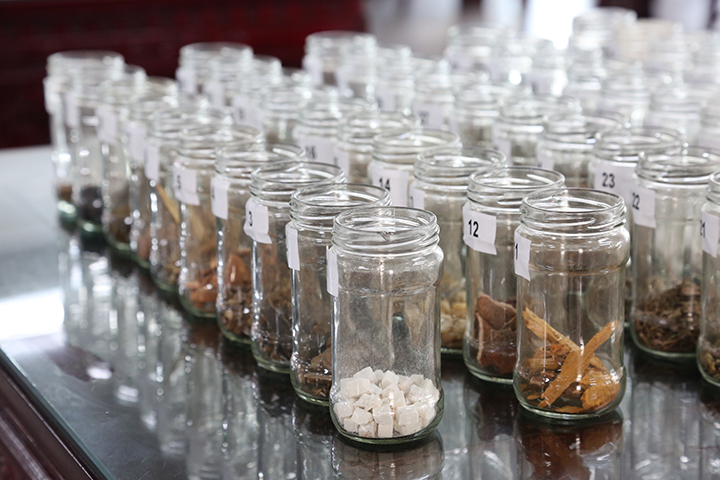 五月的掌聲 ——天靈中藥第二屆認(rèn)藥大賽(圖2) 五月的掌聲 ——天靈中藥第二屆認(rèn)藥大賽(圖2)